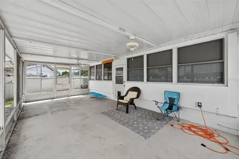 807 Melody Lane Bradenton FL 34207
