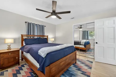 807 Melody Lane Bradenton FL 34207