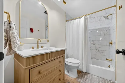 807 Melody Lane Bradenton FL 34207