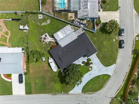 807 Melody Lane Bradenton FL 34207