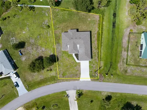 5574 Fairlane Drive North Port FL 34288