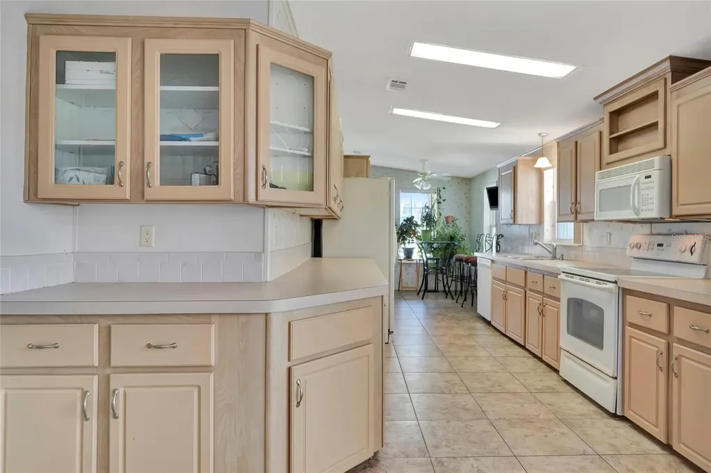 1128 Forest Lane Tavares FL 32778