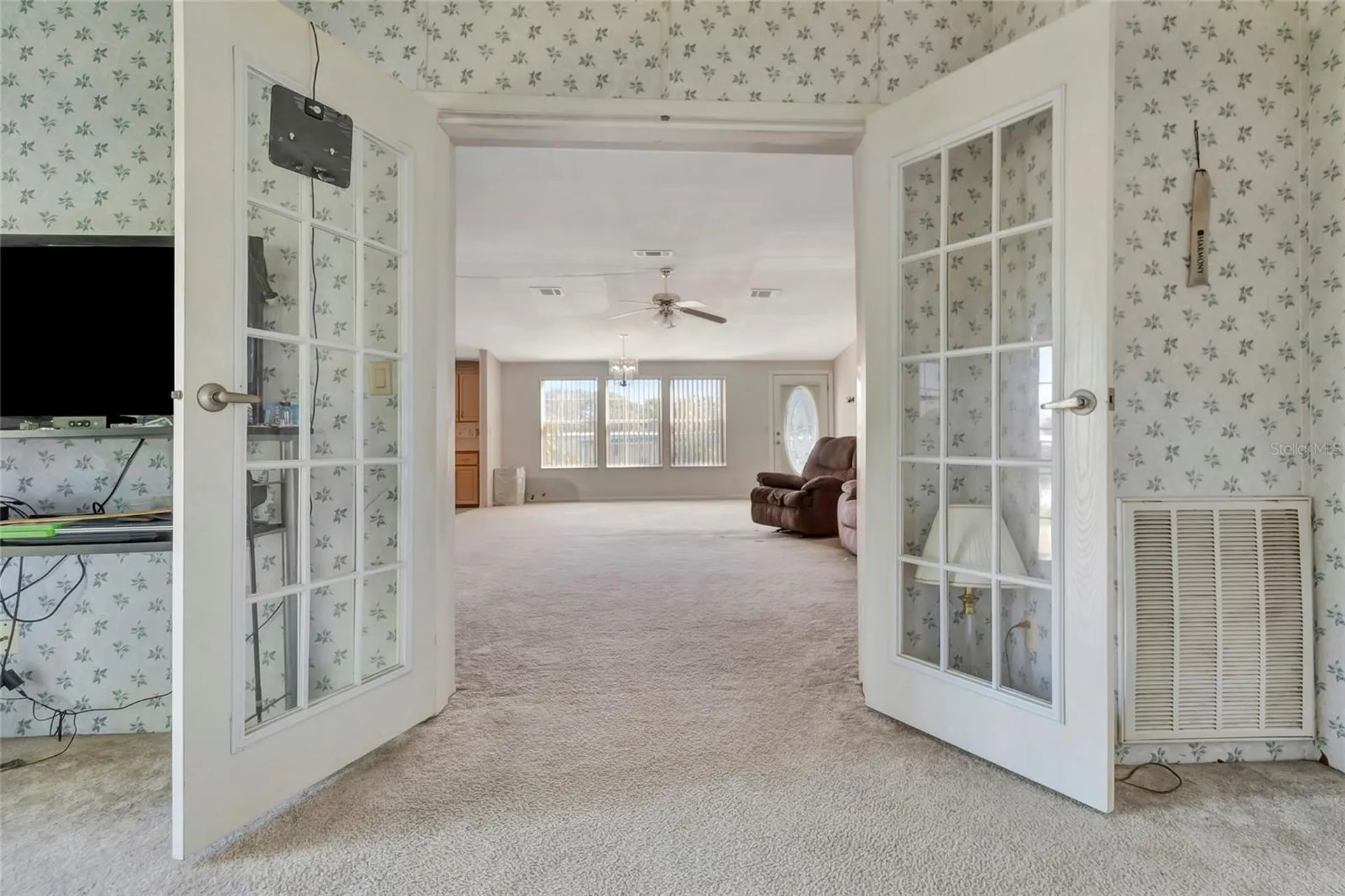 1128 Forest Lane Tavares FL 32778