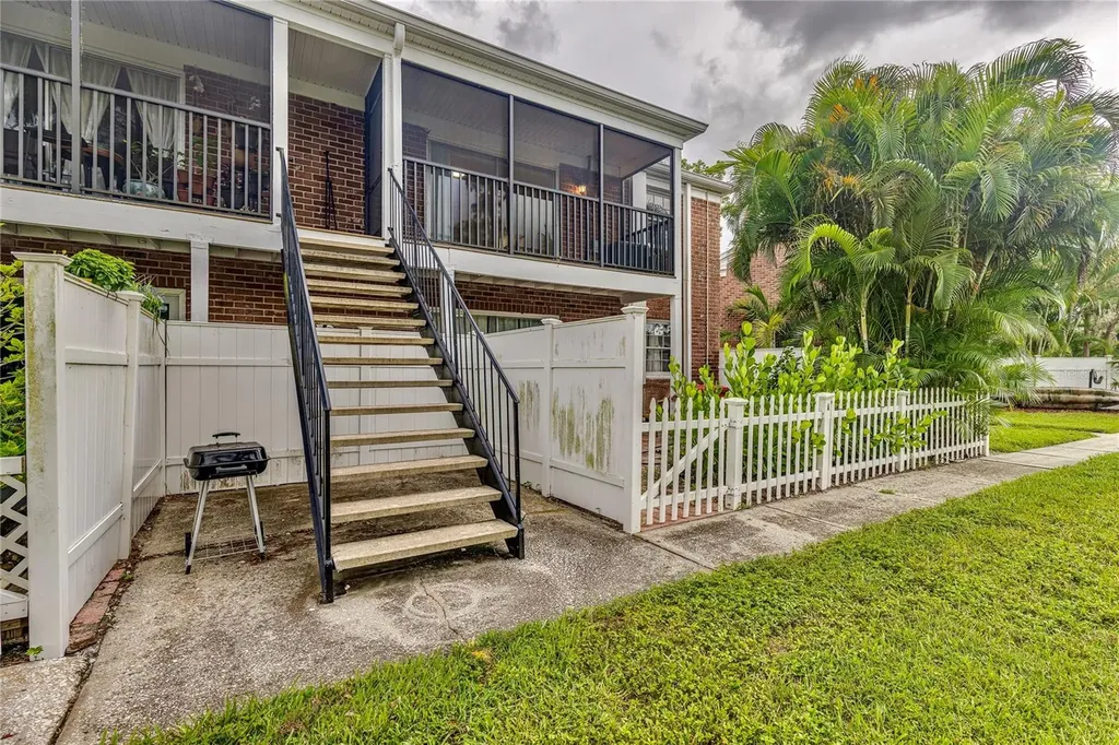 13718 Orange Sunset Drive Tampa FL 33618