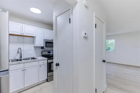 13718 Orange Sunset Drive Tampa FL 33618