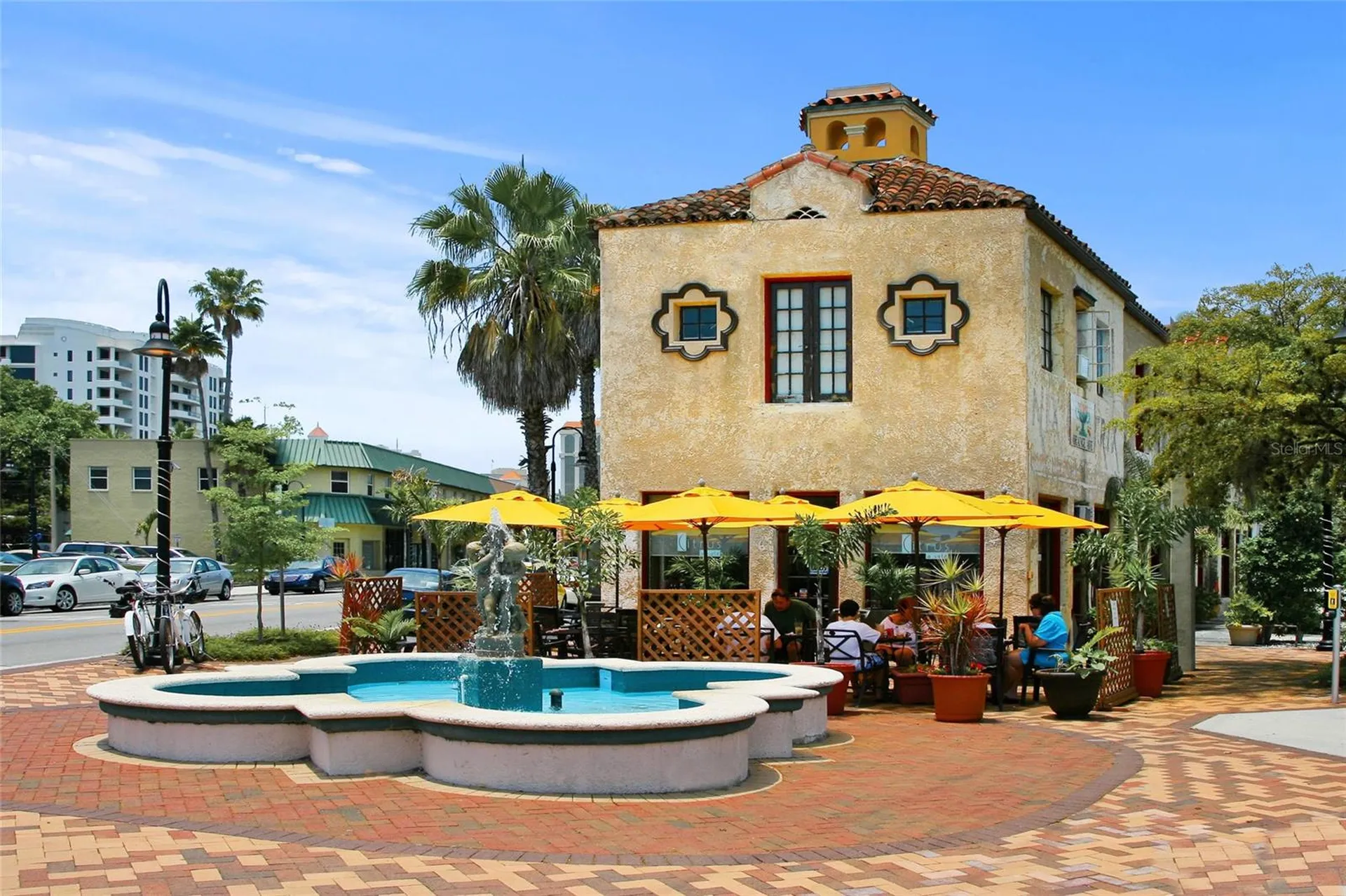 643 Calle De Peru Sarasota FL 34242