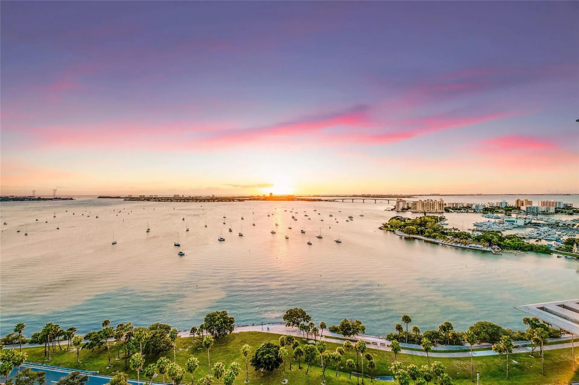 643 Calle De Peru Sarasota FL 34242
