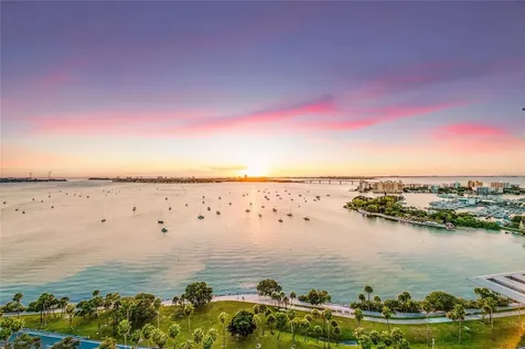 643 Calle De Peru Sarasota FL 34242