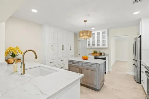 5012 Higel Avenue Sarasota FL 34242