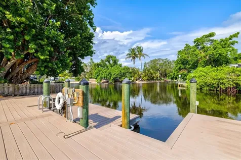 5012 Higel Avenue Sarasota FL 34242