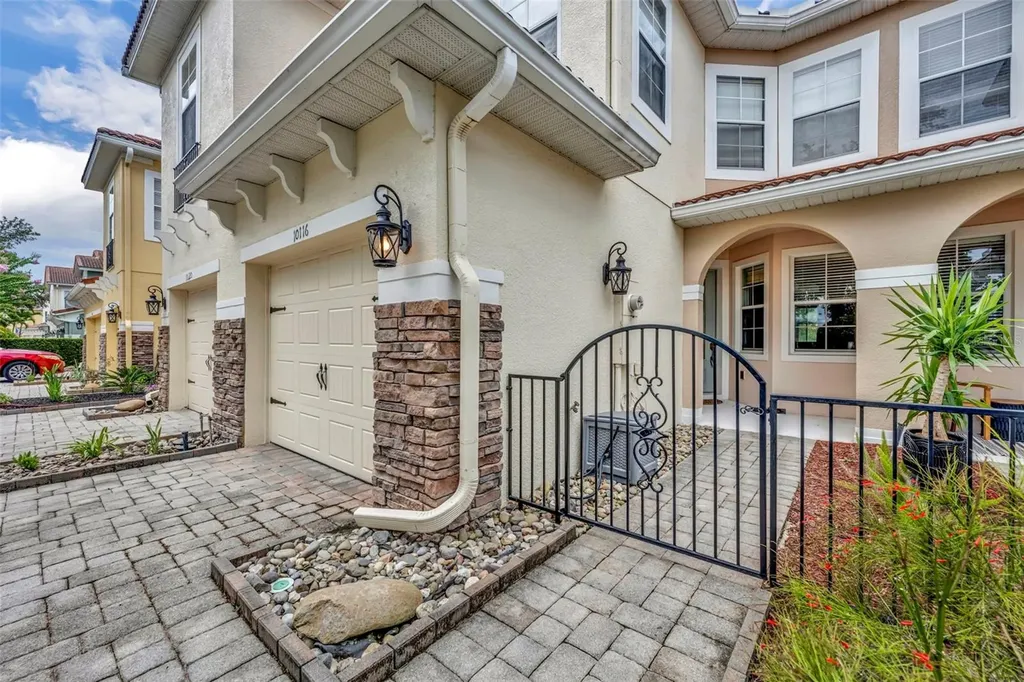 10116 Fallsgrove Street Orlando FL 32836