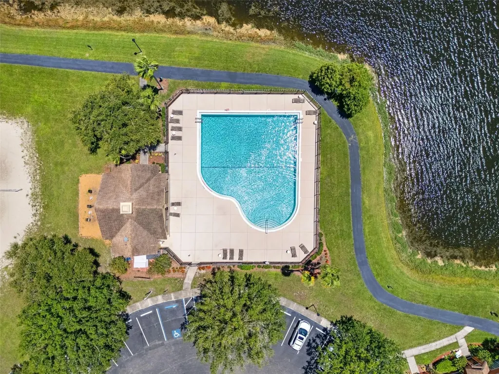 9042 Lake Chase Island Way Tampa FL 33626