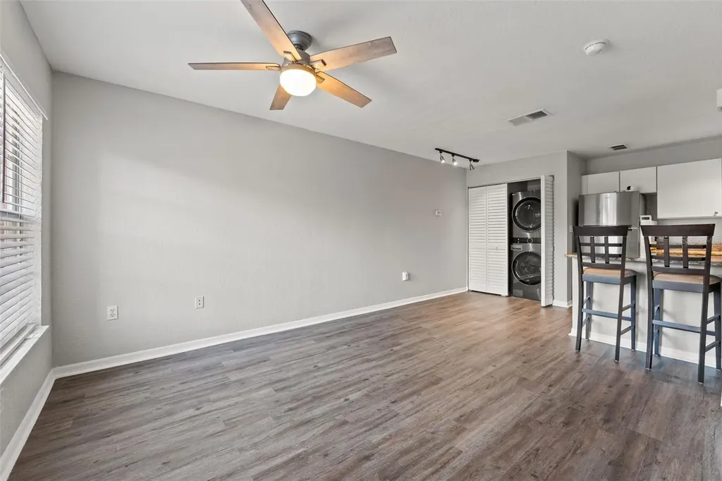 9042 Lake Chase Island Way Tampa FL 33626