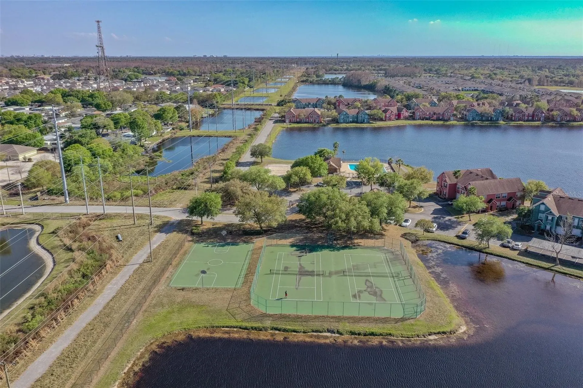 9042 Lake Chase Island Way Tampa FL 33626