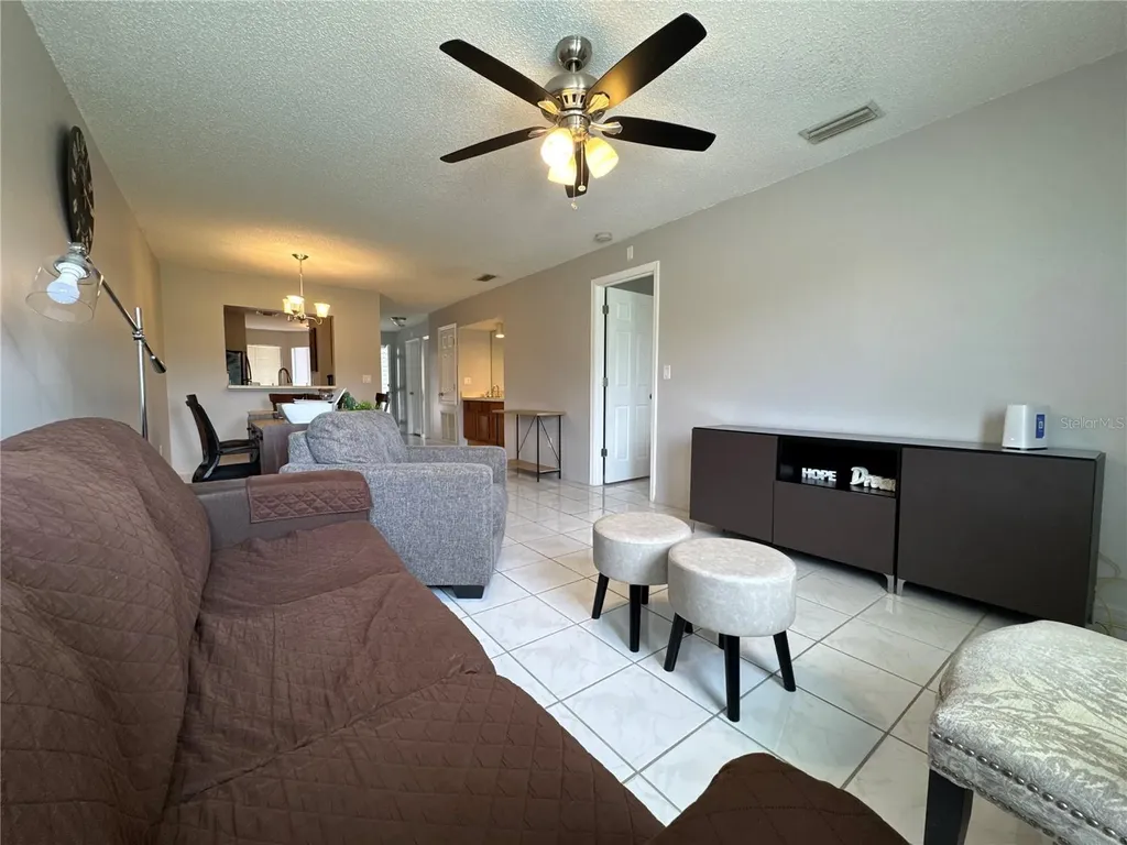 9502 Darien Avenue Orlando FL 32817