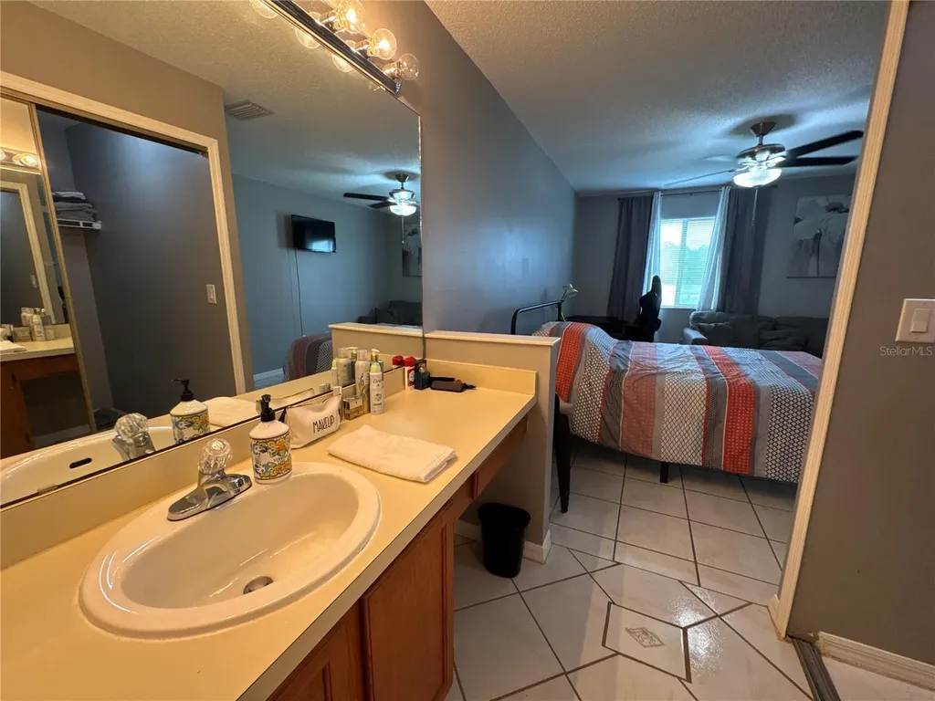 9502 Darien Avenue Orlando FL 32817