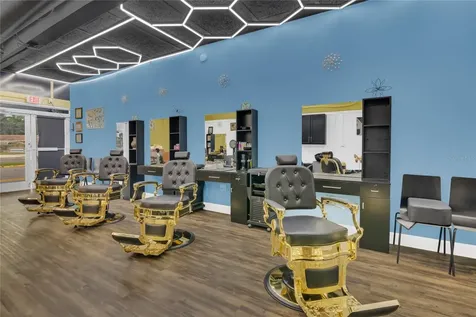 123 W Main Street Apopka FL 32703