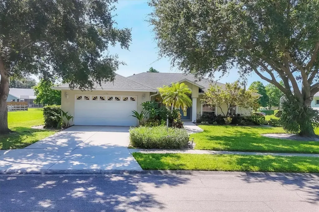 5786 Sandy Pointe Drive Sarasota FL 34233