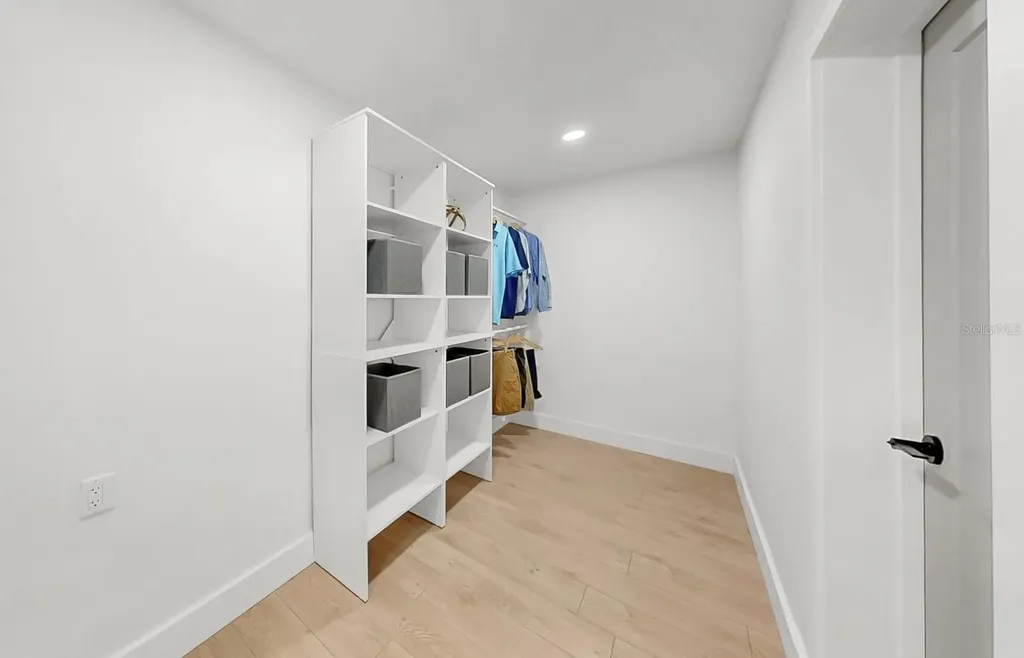 424 Doric Court Tarpon Springs FL 34689