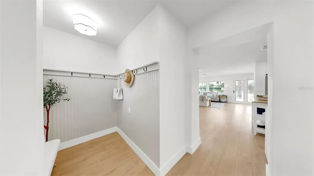424 Doric Court Tarpon Springs FL 34689