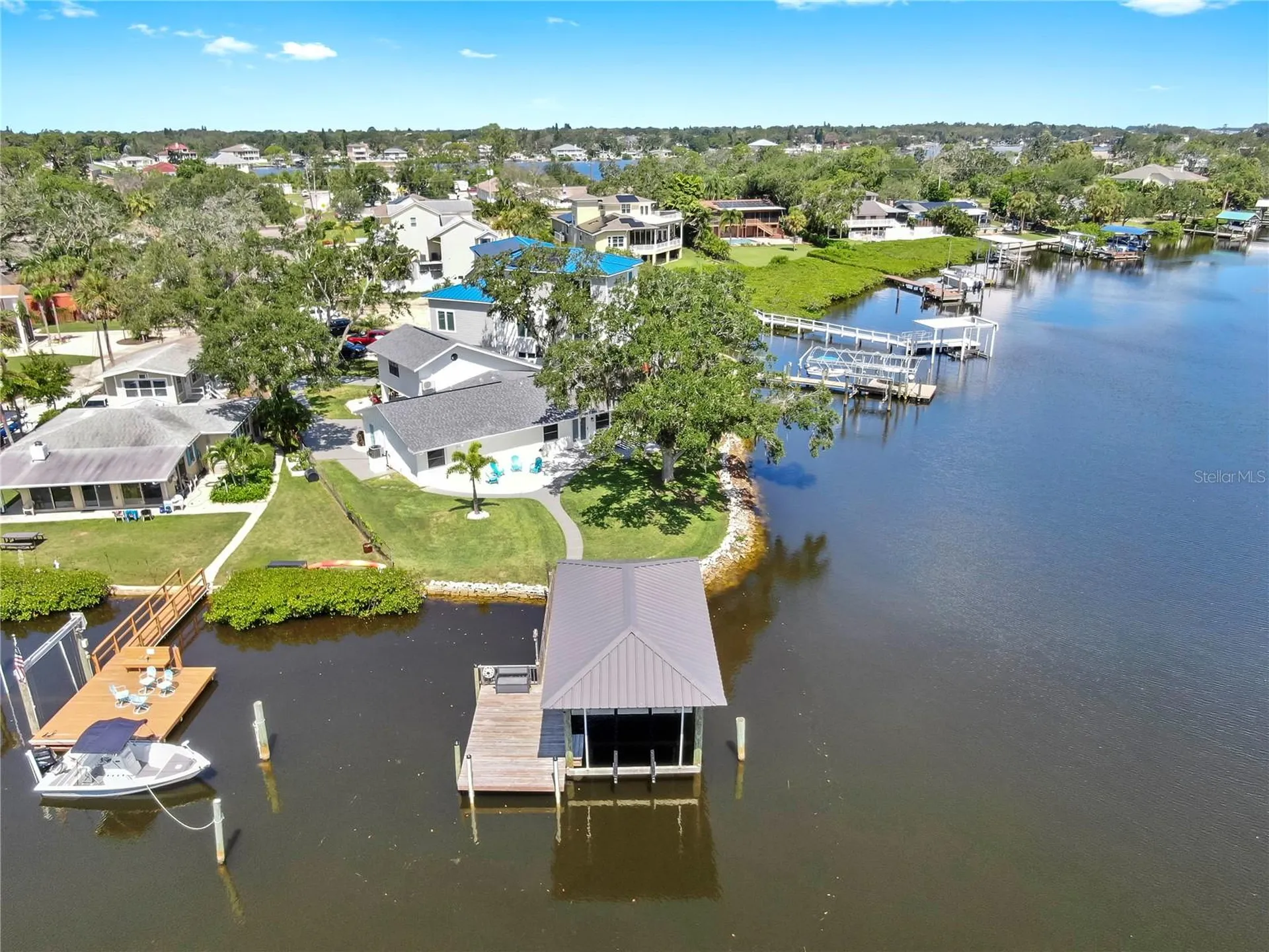 424 Doric Court Tarpon Springs FL 34689