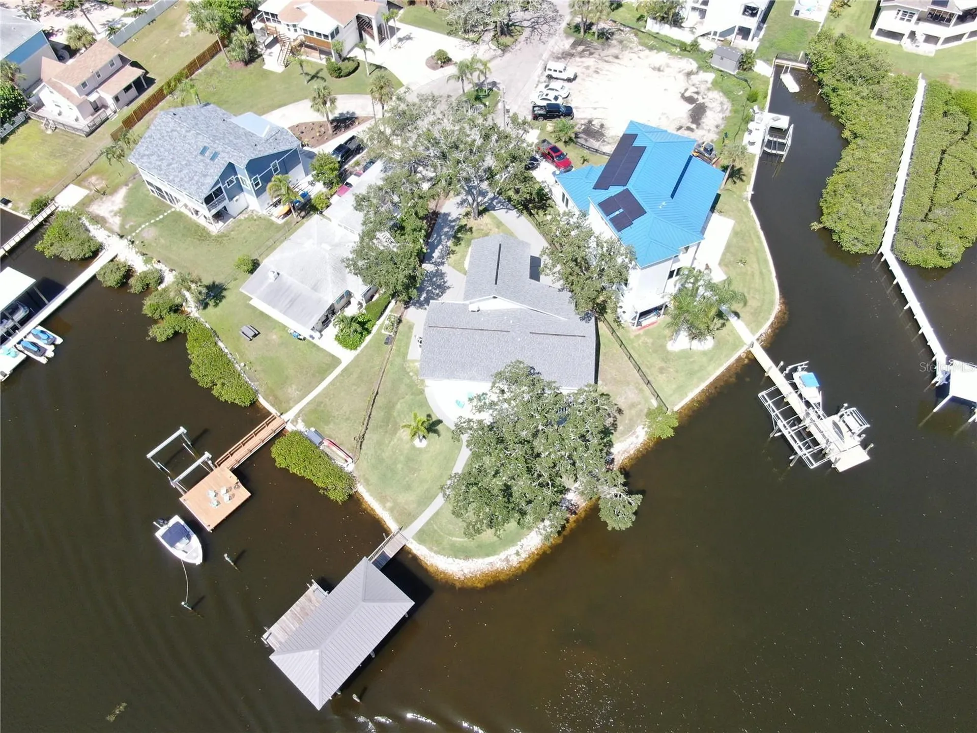 424 Doric Court Tarpon Springs FL 34689