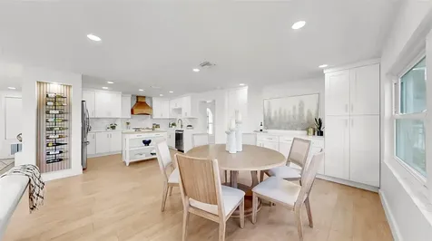 424 Doric Court Tarpon Springs FL 34689