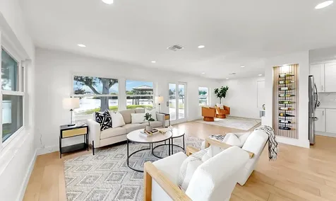 424 Doric Court Tarpon Springs FL 34689