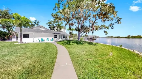 424 Doric Court Tarpon Springs FL 34689