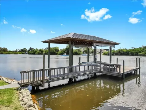 424 Doric Court Tarpon Springs FL 34689