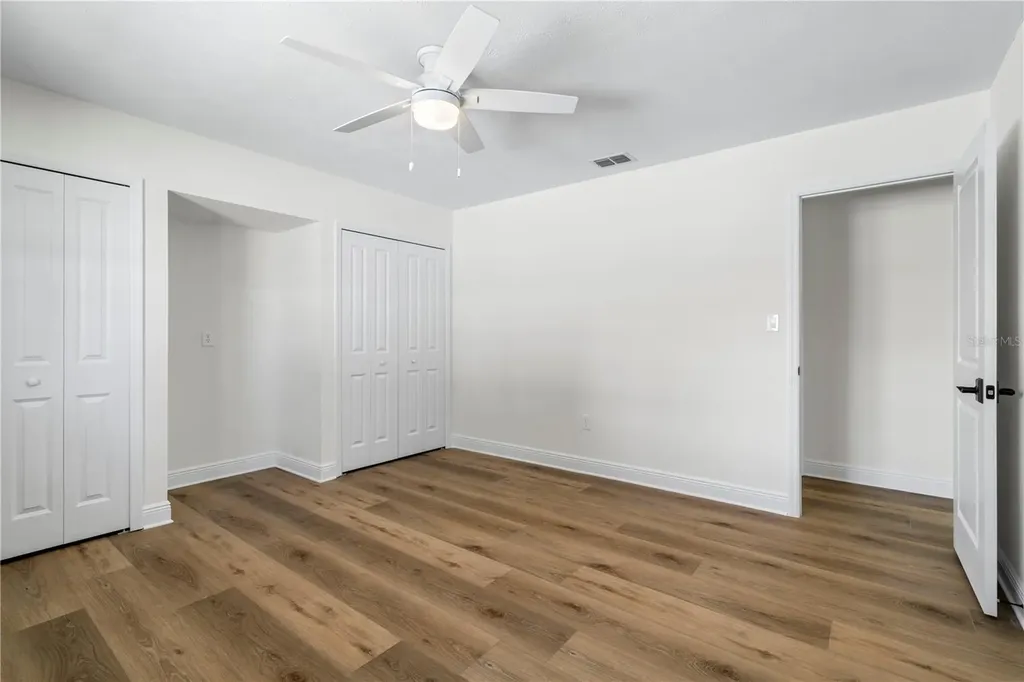 404 Dickman Drive SW Ruskin FL 33570