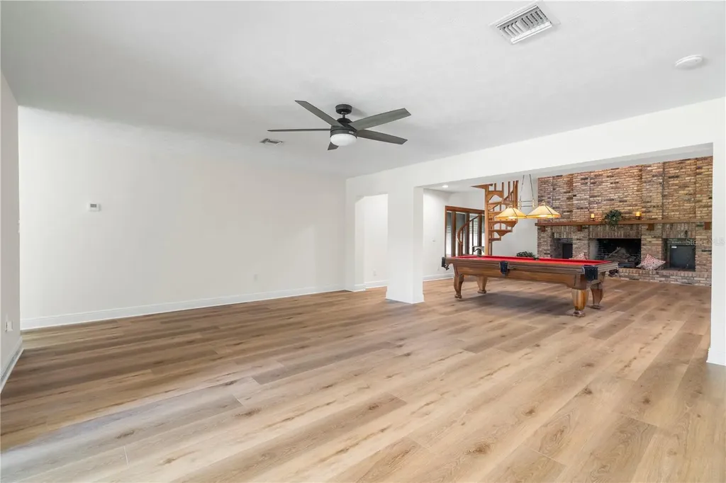 404 Dickman Drive SW Ruskin FL 33570