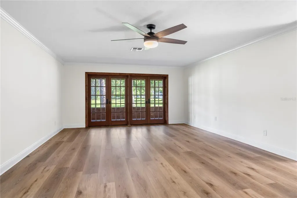 404 Dickman Drive SW Ruskin FL 33570