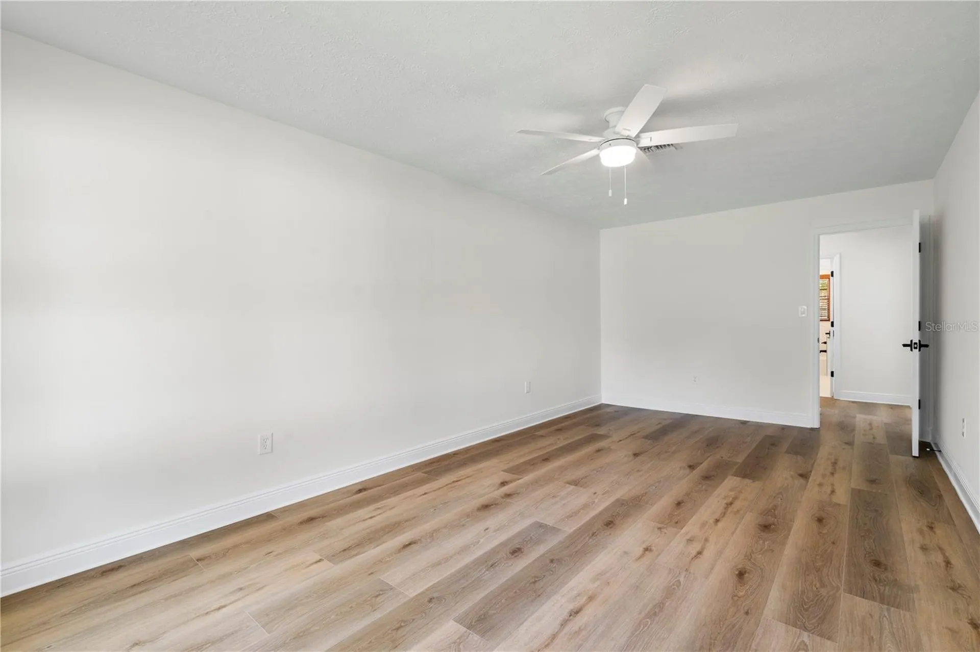 404 Dickman Drive SW Ruskin FL 33570