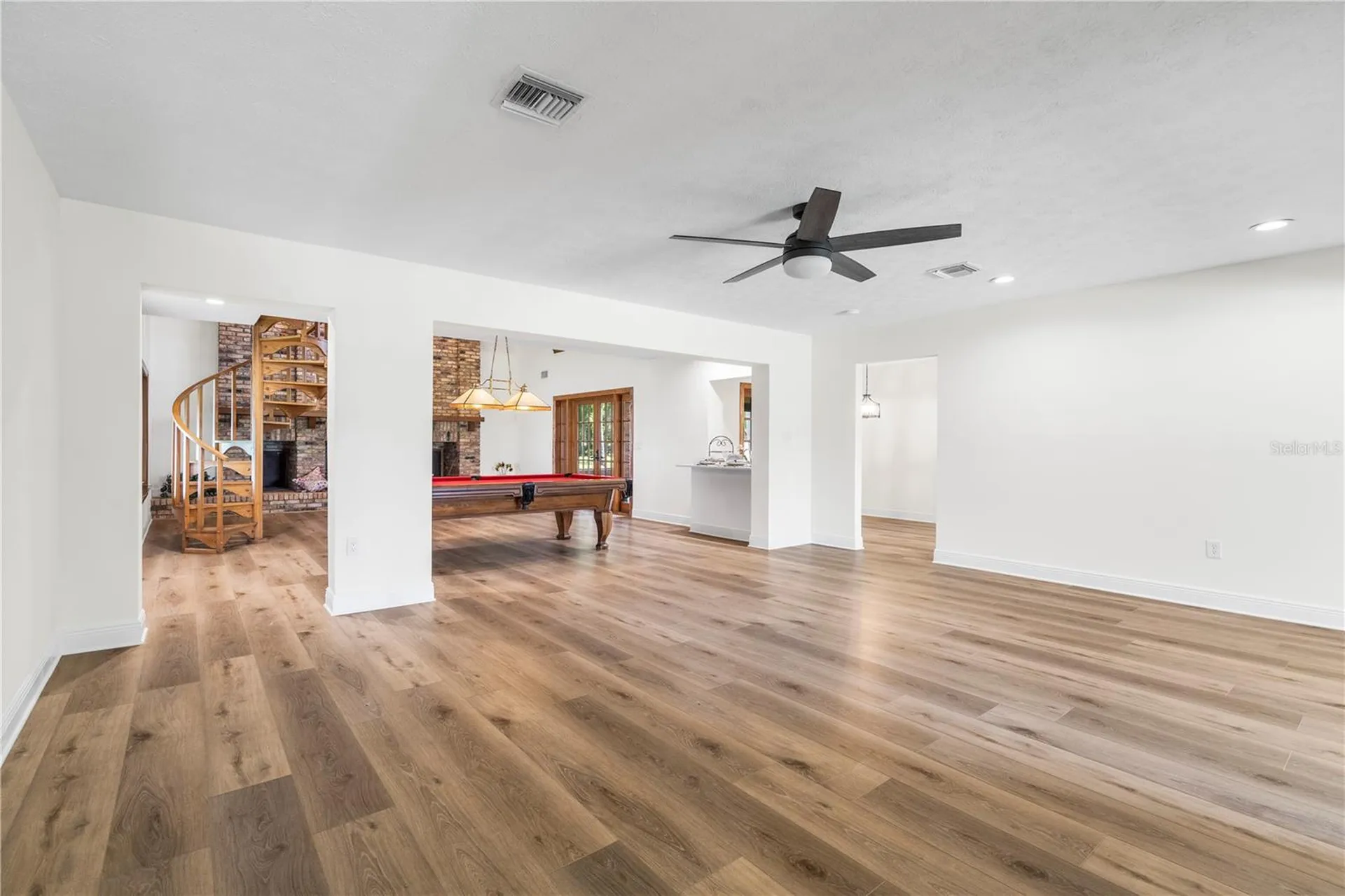 404 Dickman Drive SW Ruskin FL 33570