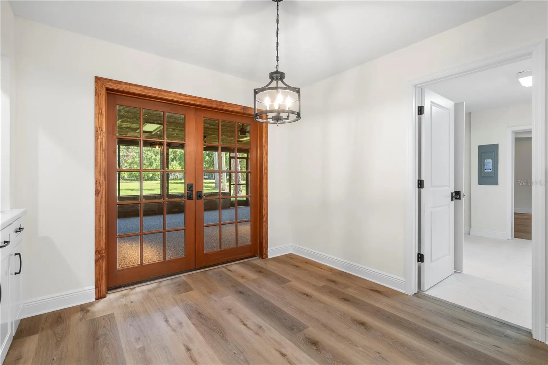 404 Dickman Drive SW Ruskin FL 33570