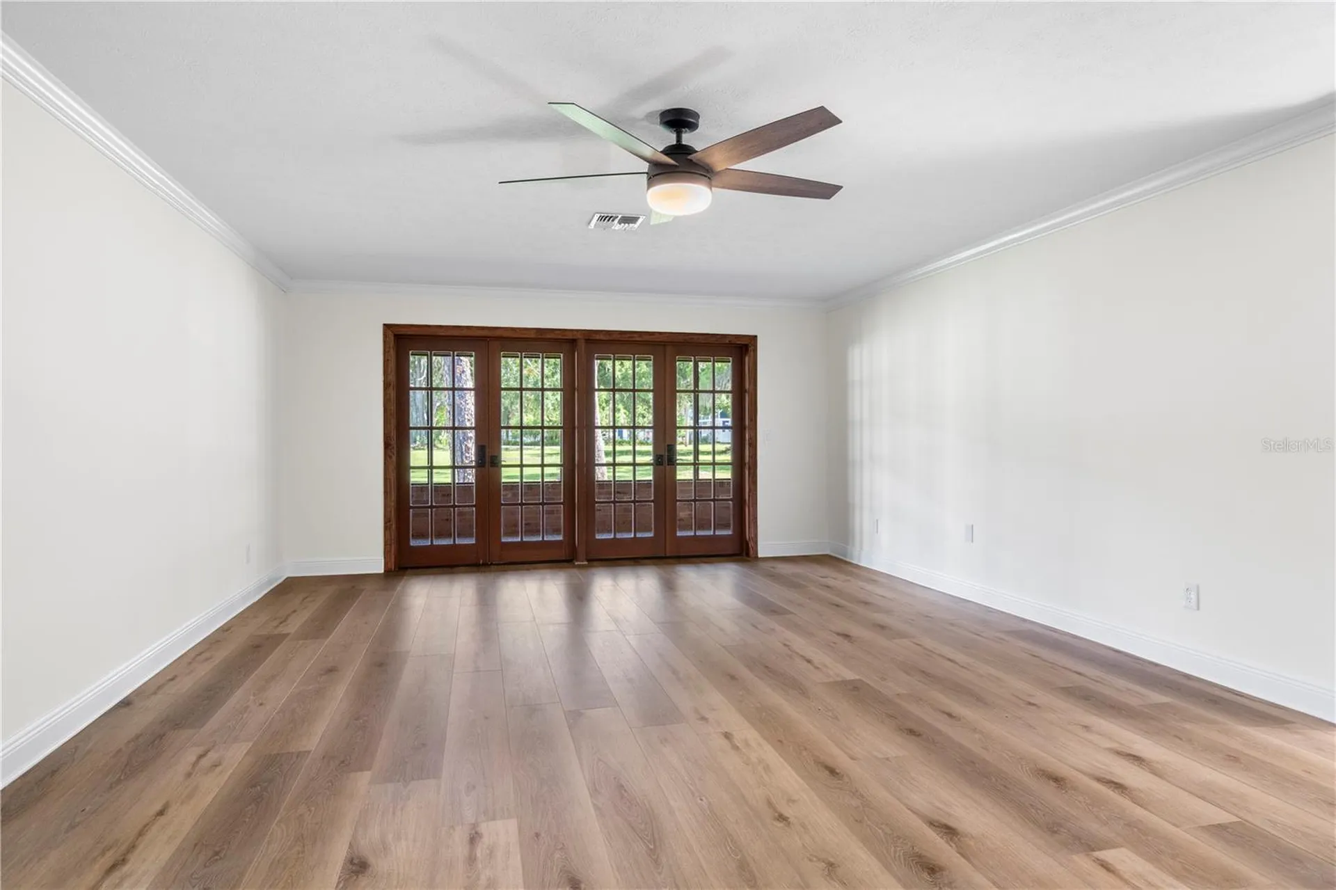 404 Dickman Drive SW Ruskin FL 33570