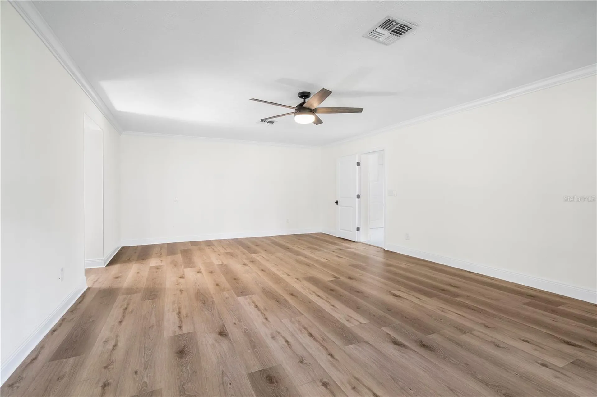 404 Dickman Drive SW Ruskin FL 33570