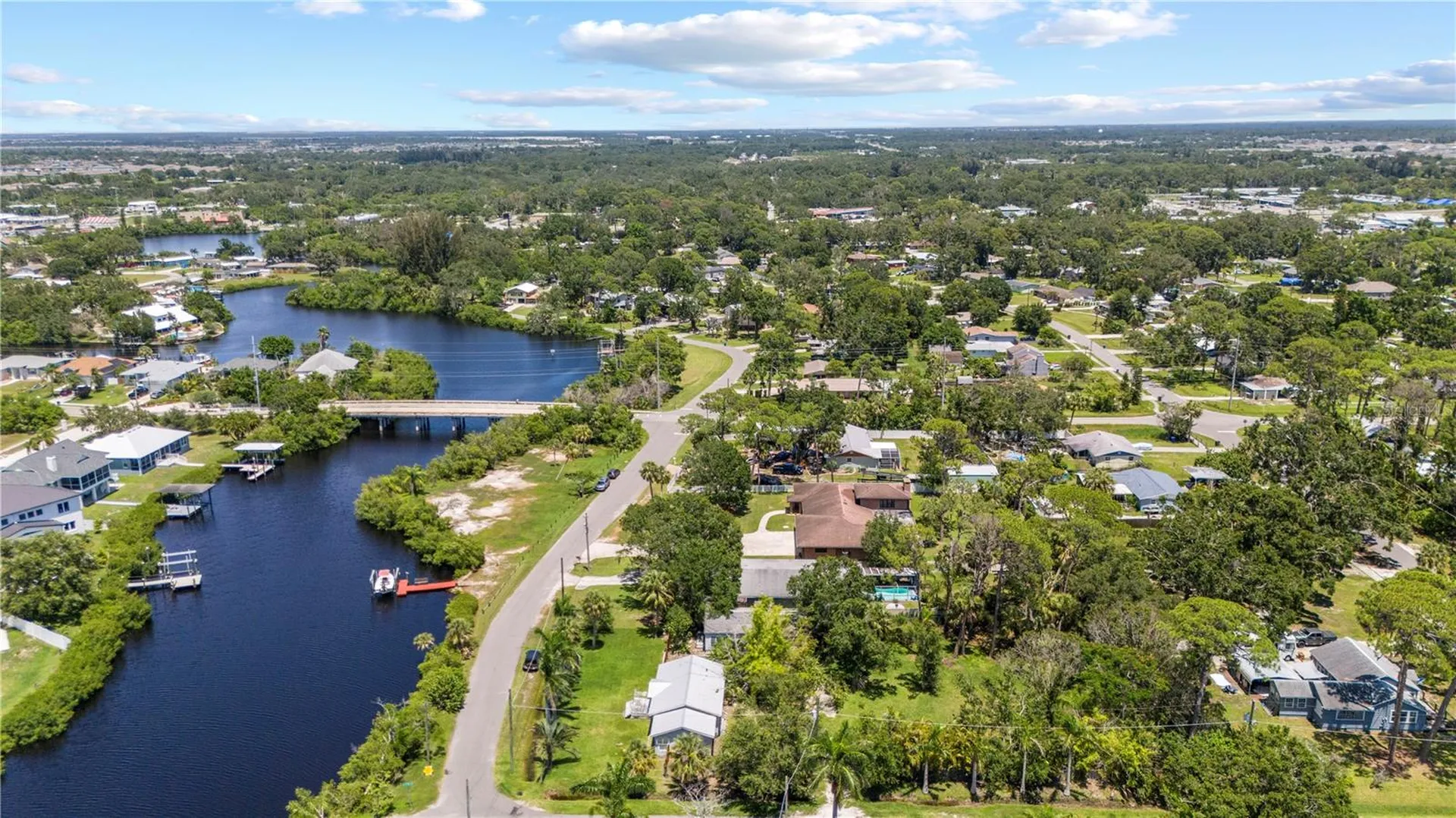 404 Dickman Drive SW Ruskin FL 33570