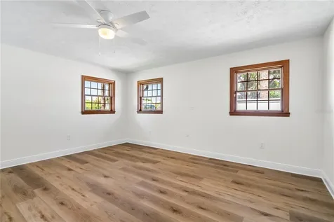 404 Dickman Drive SW Ruskin FL 33570
