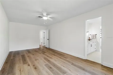 404 Dickman Drive SW Ruskin FL 33570