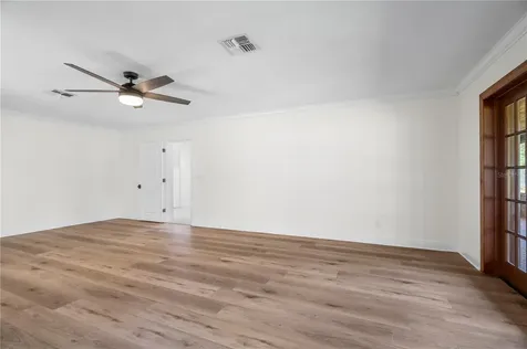 404 Dickman Drive SW Ruskin FL 33570