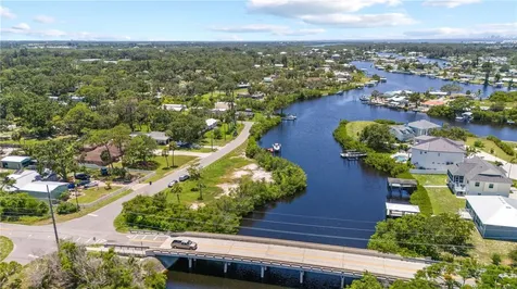 404 Dickman Drive SW Ruskin FL 33570