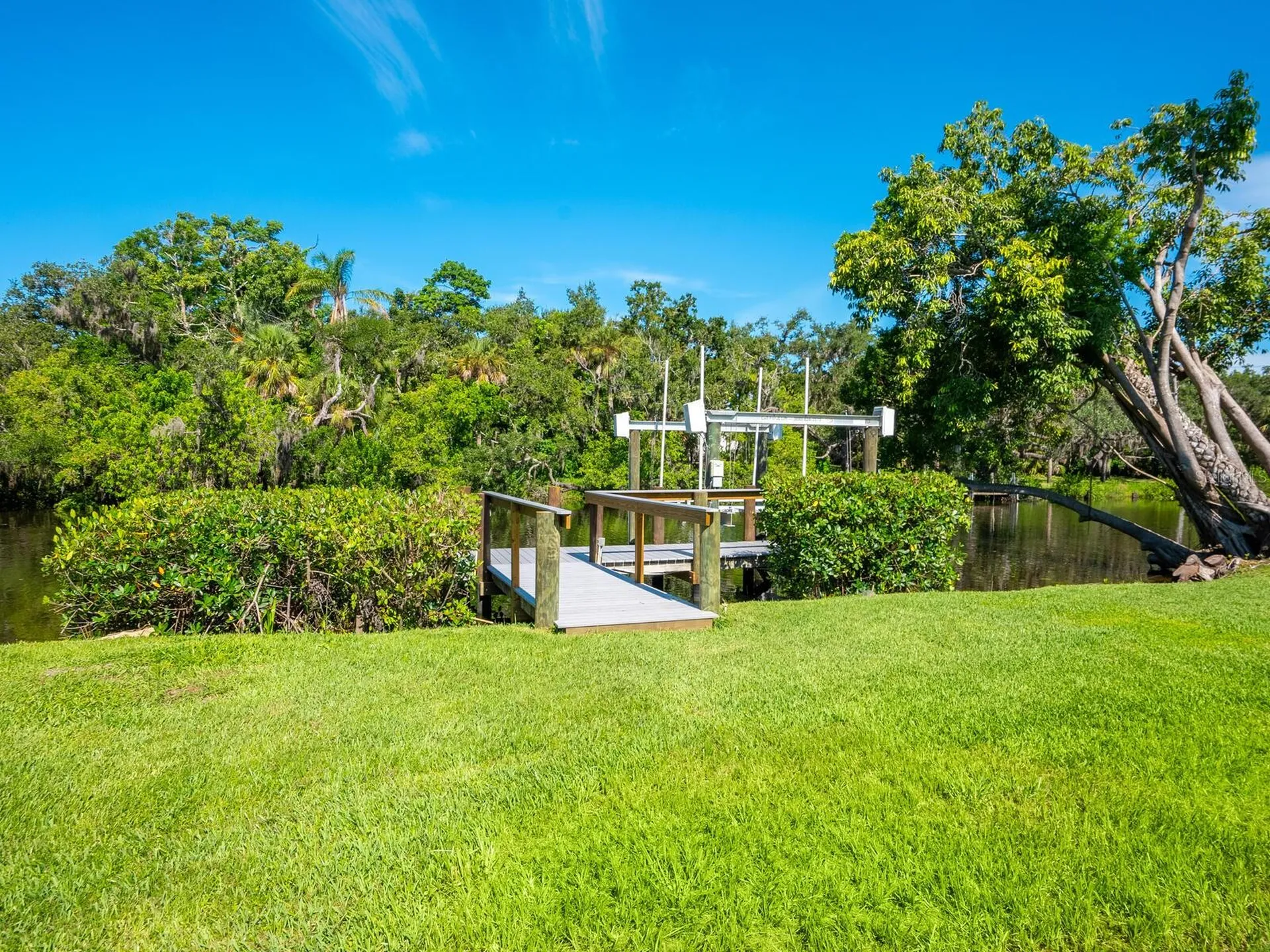 2504/2506 Wilkinson Road Sarasota FL 34231