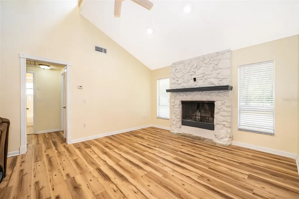 1715 W Lake Mary Boulevard Lake Mary FL 32746