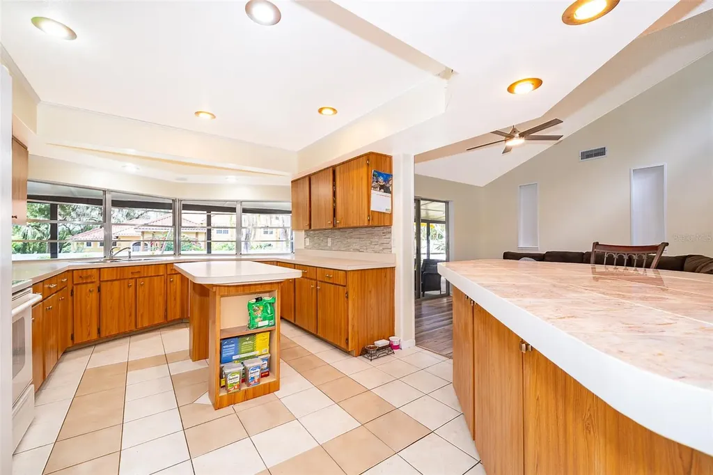1715 W Lake Mary Boulevard Lake Mary FL 32746