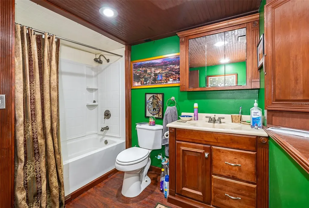 1715 W Lake Mary Boulevard Lake Mary FL 32746