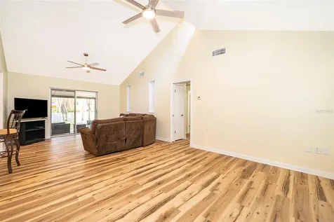1715 W Lake Mary Boulevard Lake Mary FL 32746