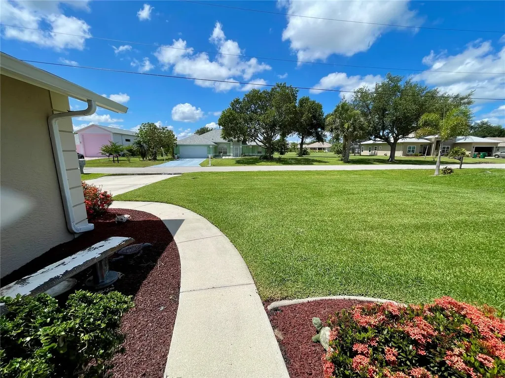 41 Manizaks Avenue Punta Gorda FL 33983