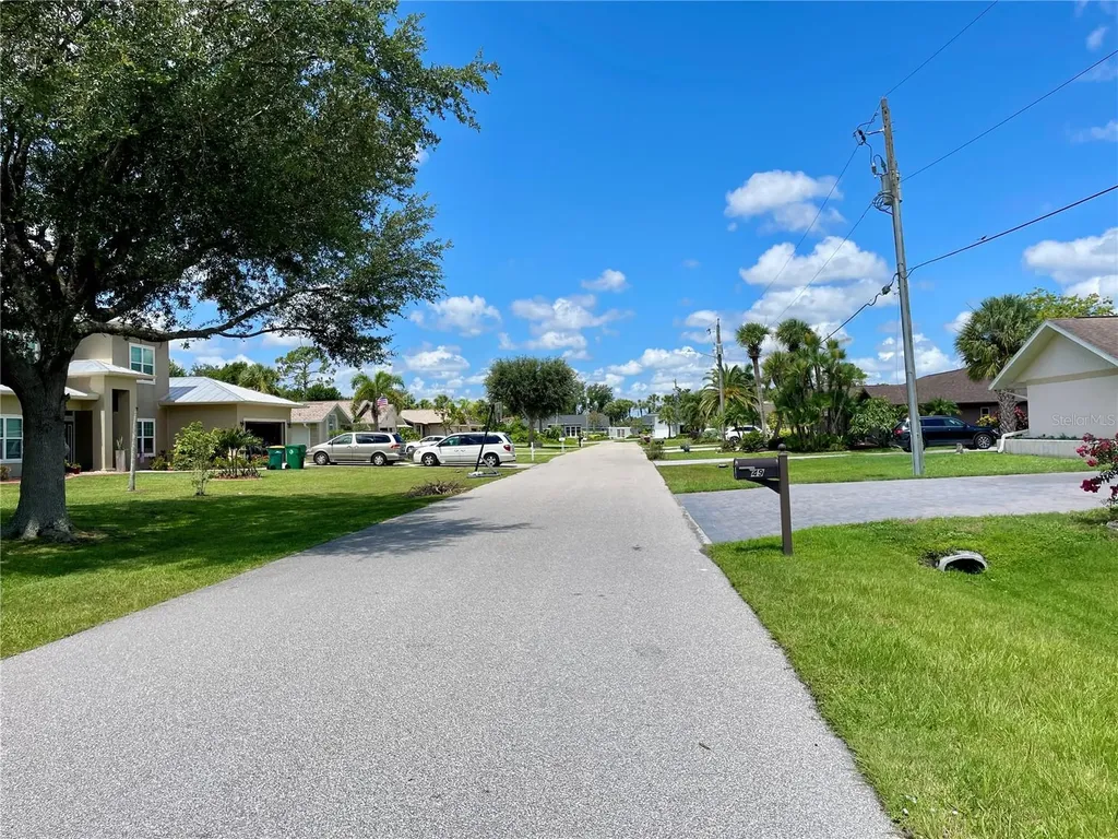 41 Manizaks Avenue Punta Gorda FL 33983